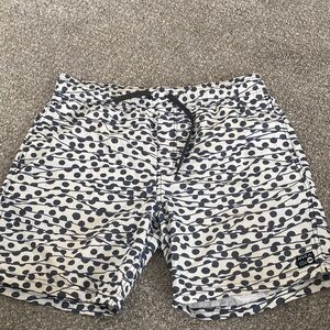 Men’s swim trunks large